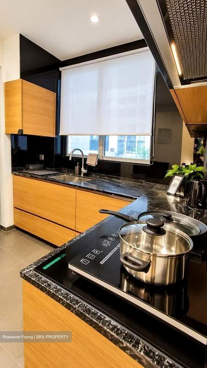 The Bayshore (D16), Condominium #633418461